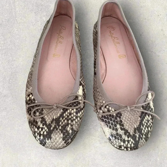 * PRETTY BALLERINAS* Flats Snake Print Sz 36 - Picture 2 of 10